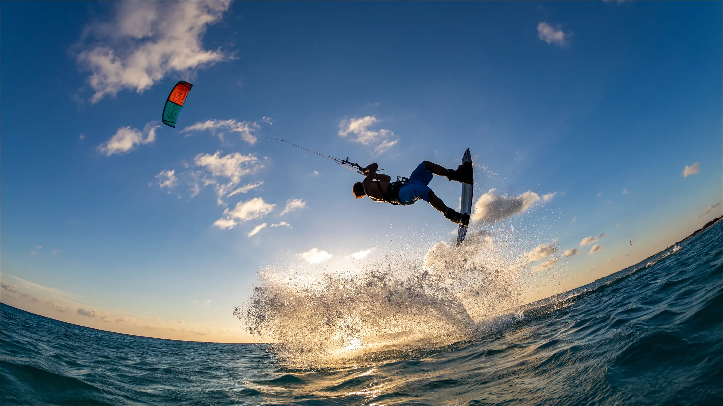 SALTR Kiteboarding Graphic